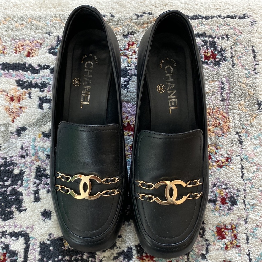 Chanel Black Leather CC Chain Link Slip On Loafers Size 39.5 - Picture 4 of 9